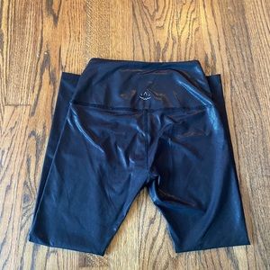 Beyond Yoga Shiny Black leggings